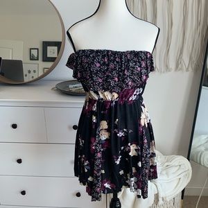 Urban outfitter black floral strapless dress (XS)